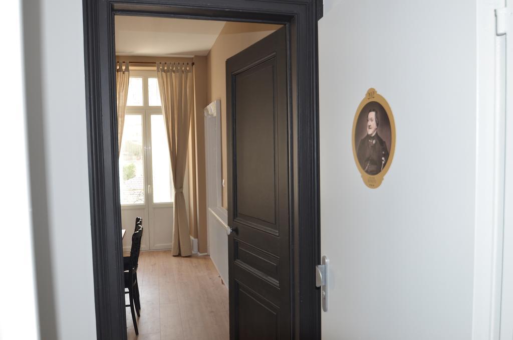 L'Empereur, Sa Femme Et Le Petit Prince Plombières-les-Bains Esterno foto