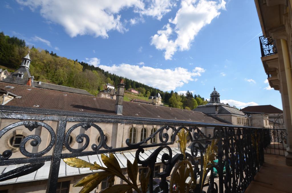 L'Empereur, Sa Femme Et Le Petit Prince Plombières-les-Bains Esterno foto